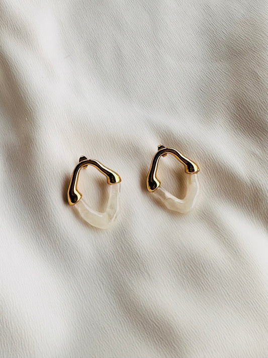 Double V Acrylic Earrings White